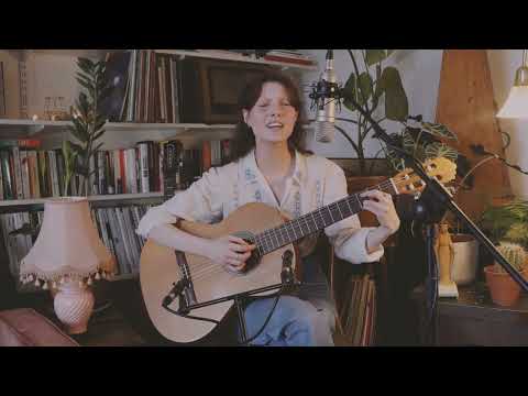 Clara Mann - Waiting For The Flight (Live)