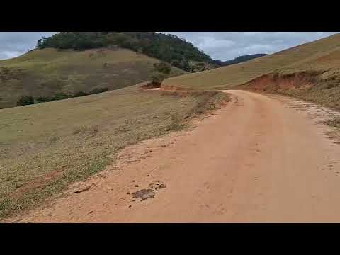 Cachoeira grande no município de Canaã mg