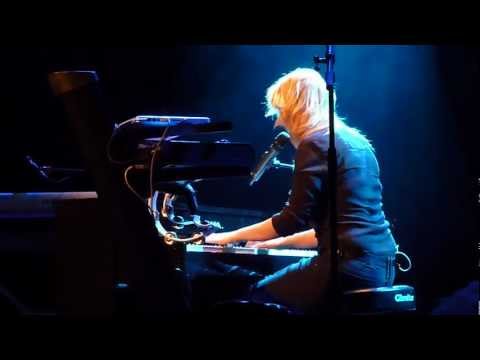 Katarína Knechtová - Spomaľ (Praha, Palác Akropolis 2012)