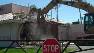 preview picture of video 'Taco Bell Demolition Begun 4 6 2012'