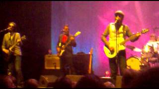 Eels - Beginner&#39;s Luck, live in Eindhoven, June 21, 2011