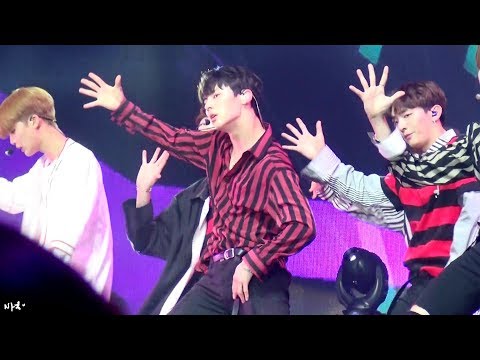 170922 워너원 싱가포르팬미팅 에너제틱 황민현 포커스 (WANNAONE 1st FAN MEETING IN SINGAPORE HWANG MIN HYUN Focus)