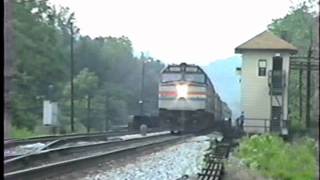 preview picture of video 'CSX SD45-2 leading 396, & a 12 hour late P030 on the Keystone sub at Hyndman tower. 1990'