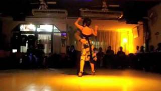 Federico Naveira & Inés Muzzopappa bailando otro Tango en "Milonga 10" (Buenos Aires)