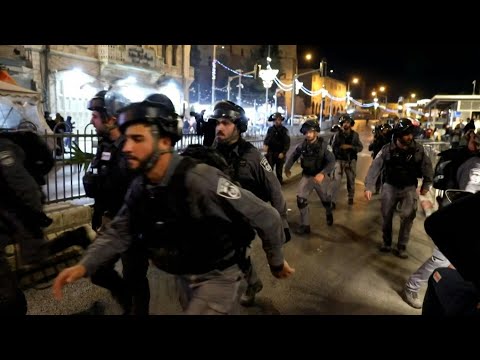 Clashes erupt between Palestinian and Israeli police in Jerusalem | AFP