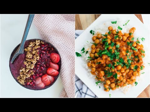 Spicy & Smoky Tomato Chickpeas + Wild Blueberry Smoothie Bowl - Healthy & Easy Vegan Recipes