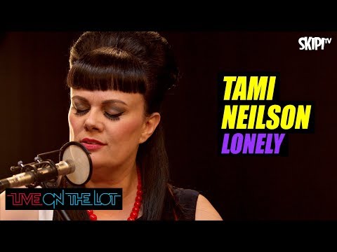 Tami Neilson "Lonely" - Live On The Lot