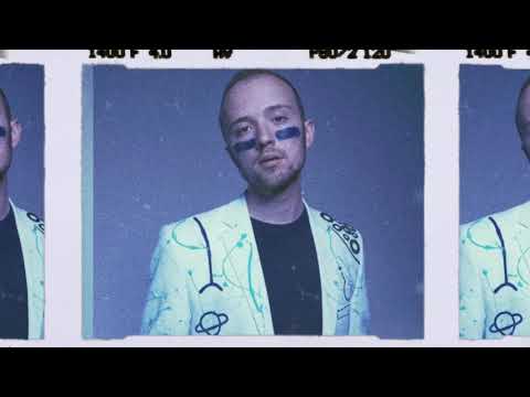 Maeko - Click Flash Polaroid