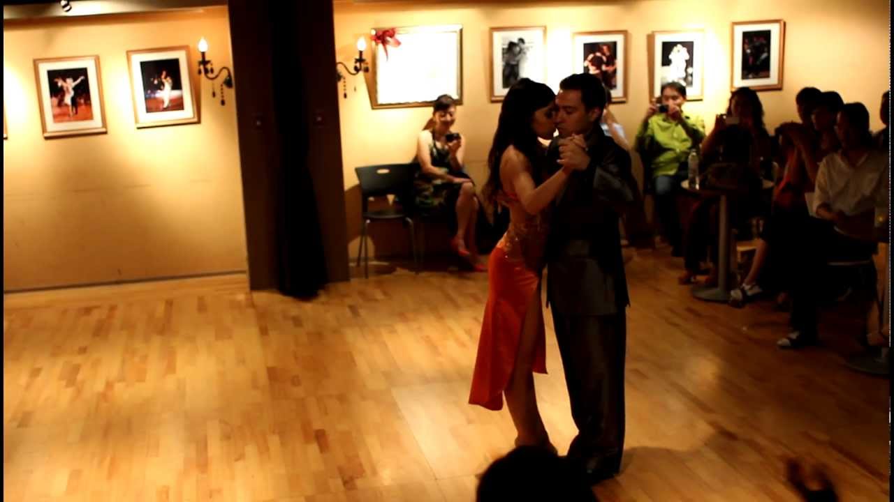 Pablo Giorgini y Noelia Coletti at Tanguísimo, Taipei. Welcome Milonga in May, 2012.
