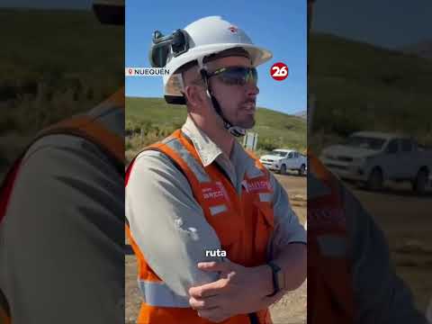 🛣️ NEUQUÉN | Rolando Figueroa supervisó la pavimentación de la Ruta 26