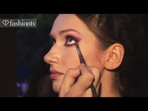 Hair & Makeup - Hair & Makeup Backstage: Giada Curti | AltaRomaAltaModa Fashion Week Fall/Winter 2012-13 | FashionTV