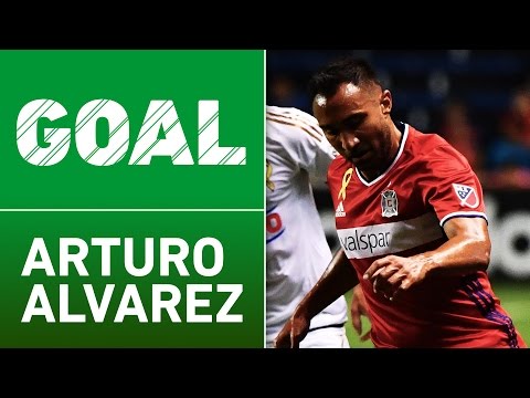 GOAL: Arturo Alvarez makes it 3-0