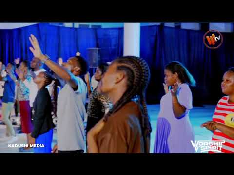ELIA MTISHIBI FT NEEMA GOSPEL CHOIR-KAMA UNGEHESABU MAKOSA YETU NANI ANGESIMAMA?
