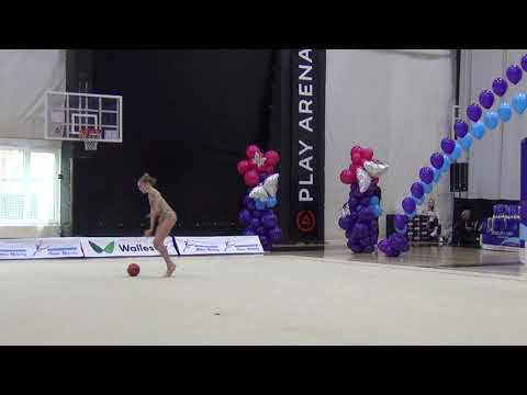 Lebedeva Alisa 2009 ball