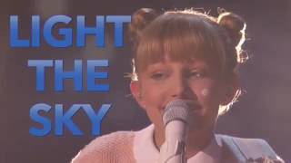 ☞ Grace VanderWaal  Light The Sky Lyric Video