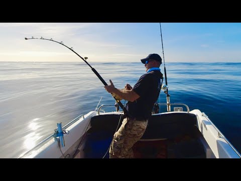 MONSTER FISH SNAPPED MY HOOK!!!! Deep Sea Fishing - Last Shark trip of the season? | The Fish Locker