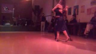 Pablo Giorgini & Noelia Coletti en El Gardel de Medellín - En tus brazos - De Angelis