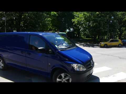 Обратен завой на пешеходна пътека и Praga V3S