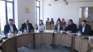 Գիտական հանդես՝ քաղաք և աշխարհ