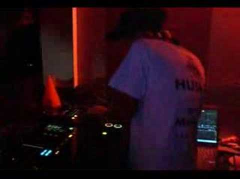 Mettylectro performin for Delicious Events @ Etage E1ns