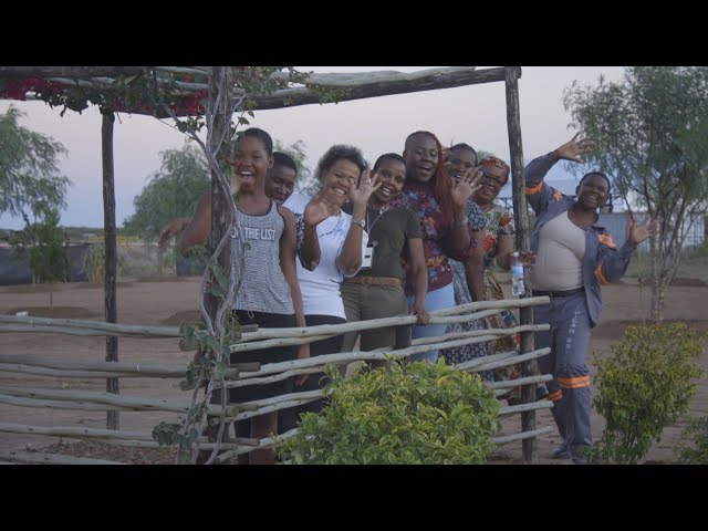 Video Pronunciation of Karowe in English