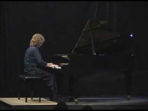 Lilo Plays Villa-Lobos - Valsa da Dor [Waltz of Sorrow]