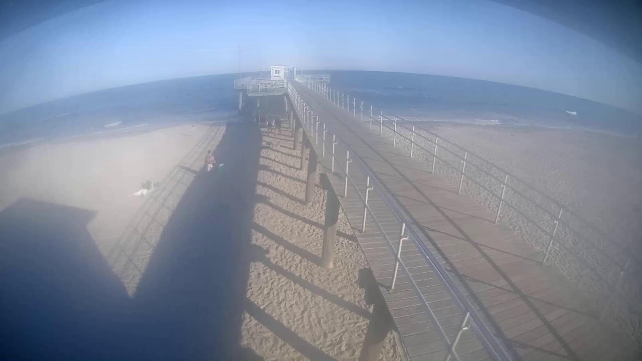 Live webcam view of Ventnor Pier Ocean Lookout