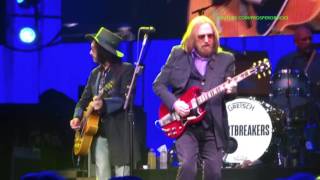 TOM PETTY &amp; THE HEARTBREAKERS LIVE AT PRUDENTIAL CENTER NJ JUNE 2017