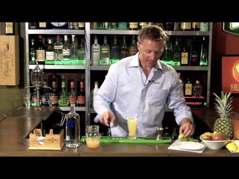 🔥 Master the Classic Salty Dog Cocktail in Just One Minute! 🍸🐶