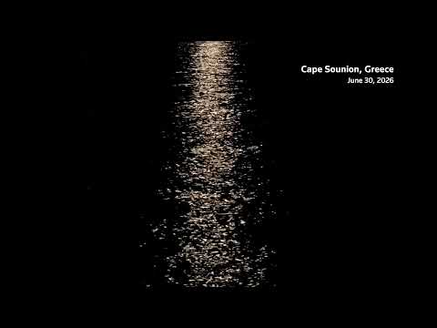Video Thumbnail: 'Strawberry Moon' rises over ancient Poseidon temple in Greece