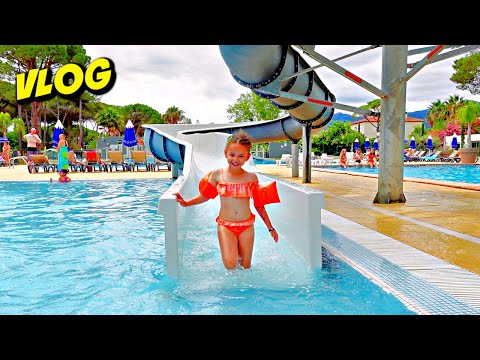 VLOG - POOL and WATER SLIDE DAY AT THE CAMPSITE! MASSILYA TAKES A BIG FALL^^