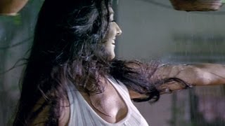 Rituparna enjoys her first rain | Dunno Y Na Jaane Kyon