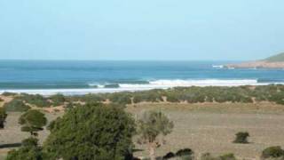 preview picture of video 'Surf Morocco Maroc Blue Motion surfing trip vacances nature'