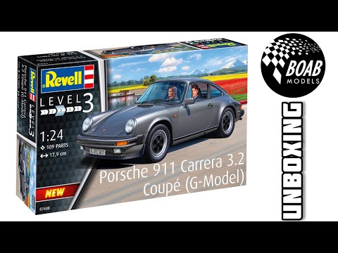 Revell Advent Calendar - Porsche 911 Carrera 3.2 Coupé - 1:24 Scale