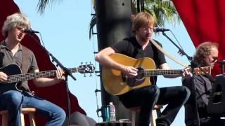 Phish 11.1.2009 Festival 8 - Mountains in the Mist (acoustic)