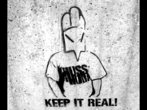 Retrogott & Hulk Hodn - Quetschkommode