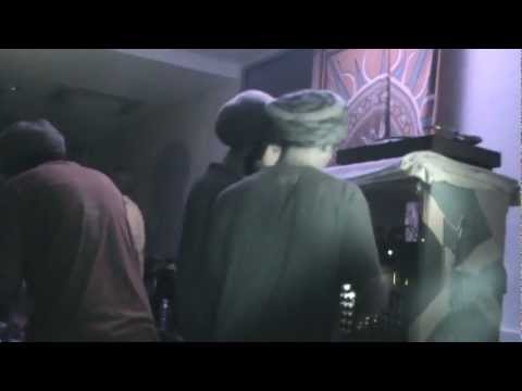 ROOTS MEDITATION SOUND SYSTEM Feat FAR EAST IN SESSION - SOUND MEETING # 2 - PARIS 2012 - (Part2)