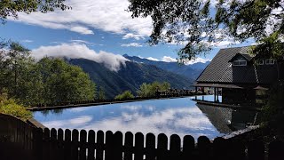 [問卦] 雪山登山口的水池倒影很美吧，花海也好看