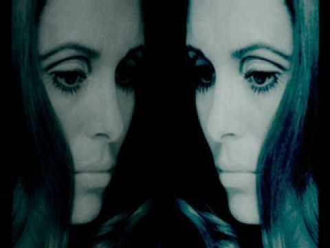 Daliah Lavi דליה  לביא‎ - "Mi she chalam" 1974‎ "מי שחלם"