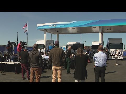 Port of Oakland opens world's 1st commercial, zero emission ...