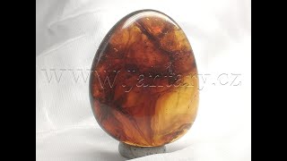  Křídový jantar B-257