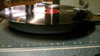 Smiley Lewis - I Hear You Knockin' video