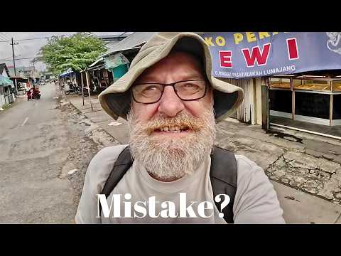 Stuck in the middle of nowhere without a room or a clue. Java, Indonesia.