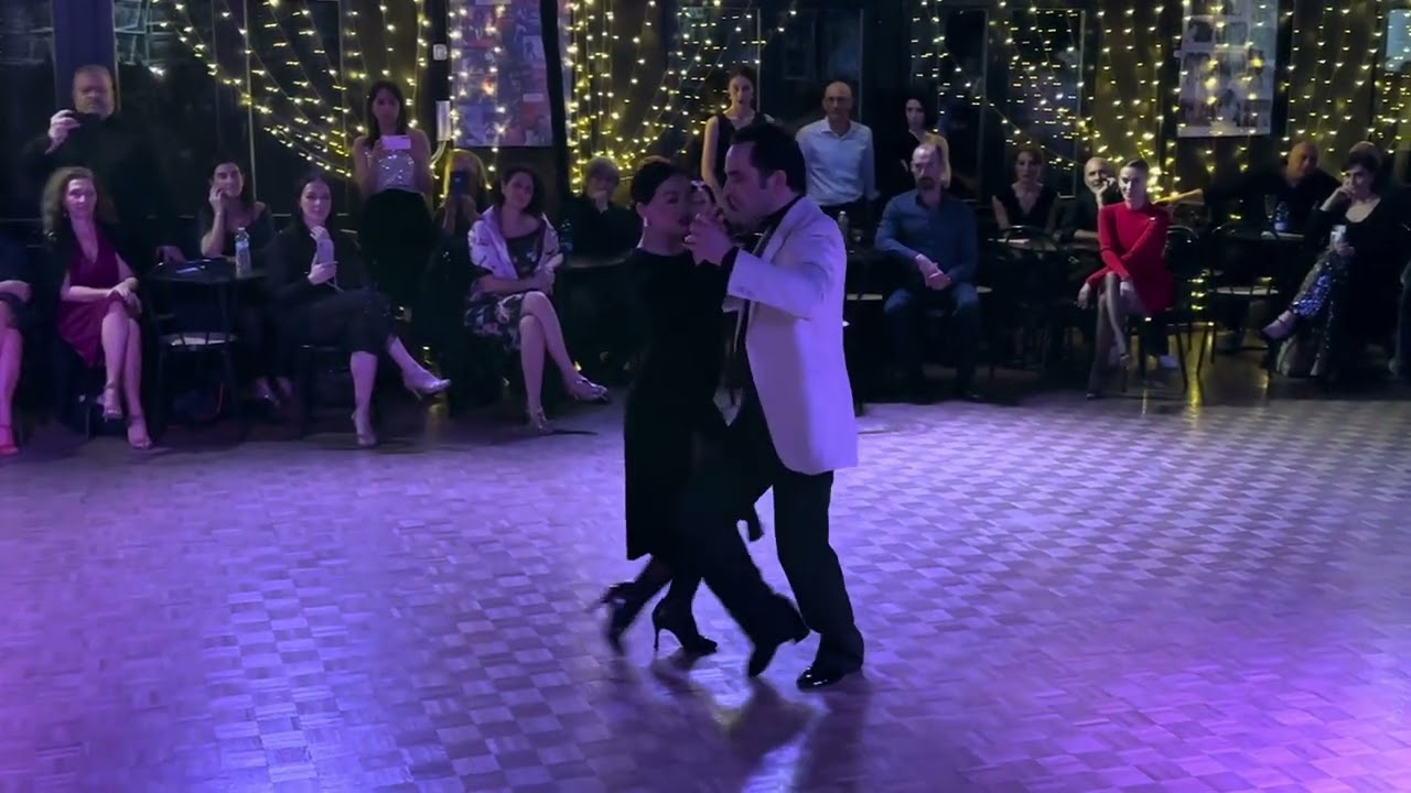 Video thumbnail for Ezequiel Paludi y Geraldin Rojas 1/4