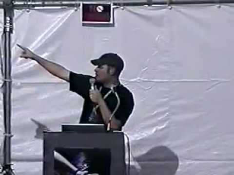 DEF CON 13 - Shmoo Group -  Shmoo-Fu: Hacker Goo, Goofs, and Gear with the Shmoo