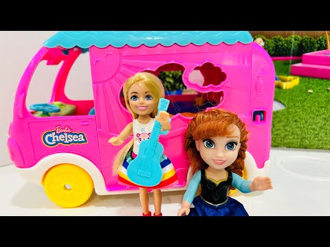 BARBIE UNBOXING Chelsea New Camper ! Elsa and Anna toddlers welcome the new Chelsea - friends - fun