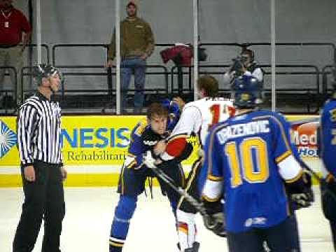 Tyson Strachan vs Matt Pelech