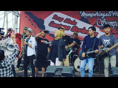 download lagu mp3 mp4 Momski, download lagu Momski gratis, unduh video klip Momski