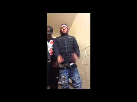 2fly & Flee Freestyle ( Official Video )