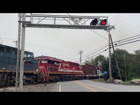 CSX 911 and unique railroad crossing in Tewksbury